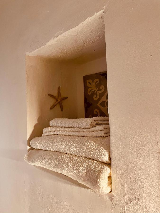 مبيت وإفطار ساساري Il Giardino Di Iole Via Giovanni Amendola N36 المظهر الخارجي الصورة