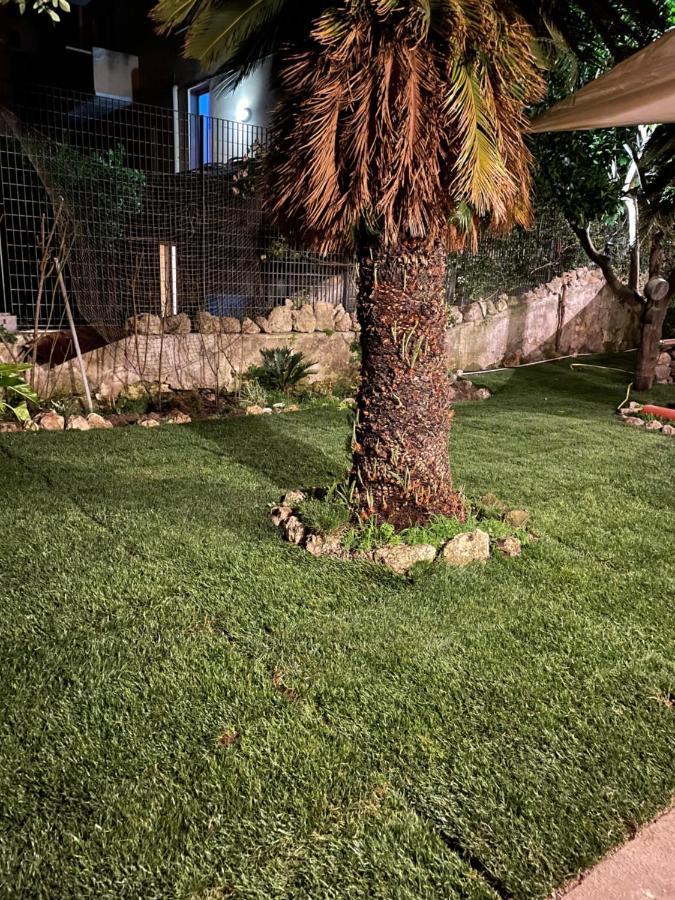 مبيت وإفطار ساساري Il Giardino Di Iole Via Giovanni Amendola N36 المظهر الخارجي الصورة