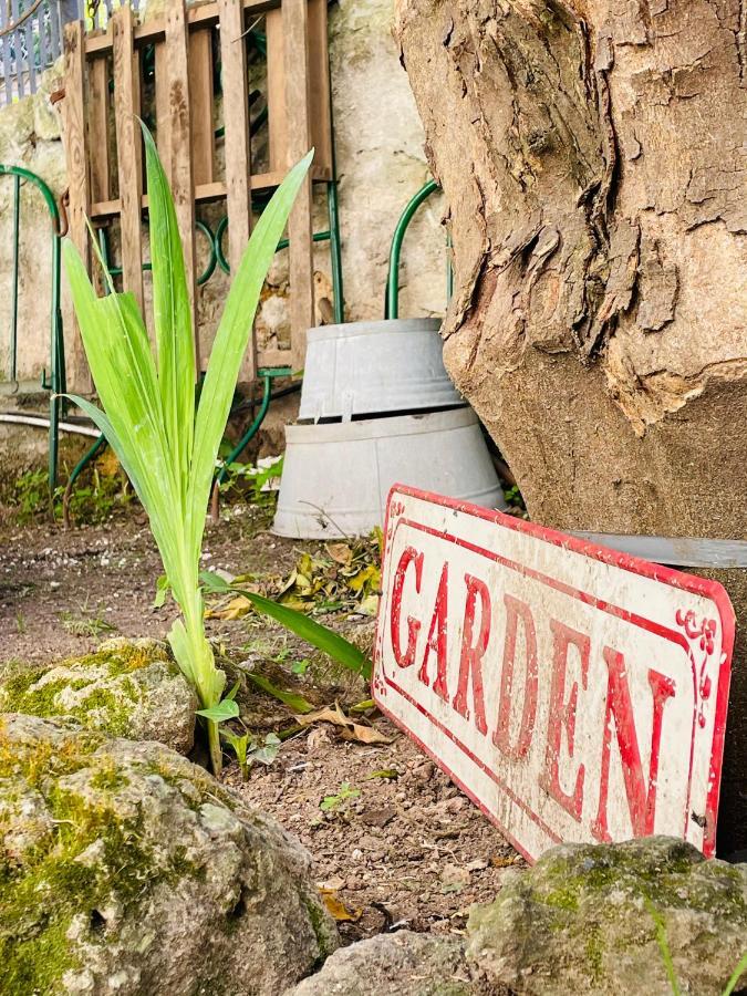 مبيت وإفطار ساساري Il Giardino Di Iole Via Giovanni Amendola N36 المظهر الخارجي الصورة