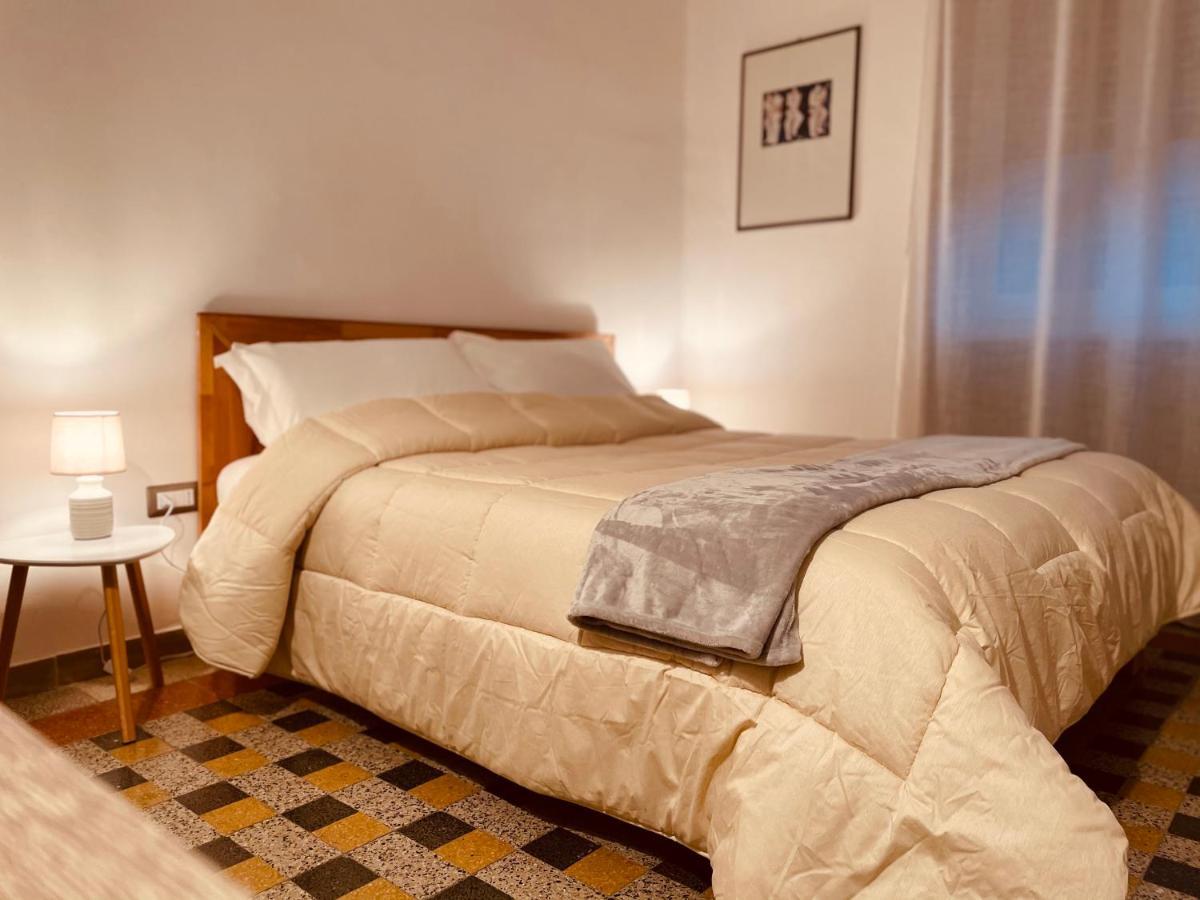 مبيت وإفطار ساساري Il Giardino Di Iole Via Giovanni Amendola N36 المظهر الخارجي الصورة